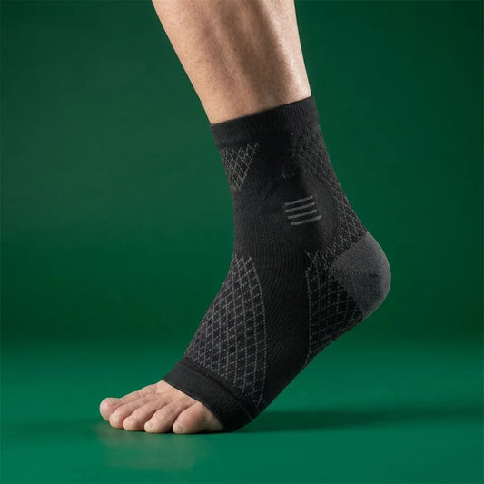 Back9Relief Golfer's Foot Relief Sleeve — product view