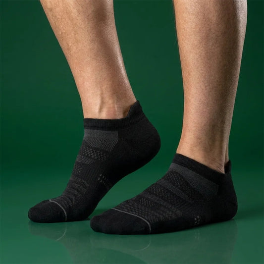 Back9Relief Golfer's Recovery Socks — product view